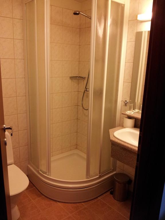 Hotel Capitano Neskaupstadur Bilik gambar